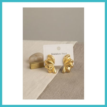 DEFNE STORE 316L Çelik Gold Renk Vintage 3D Dalgalı Model Küpe DFNBEZ