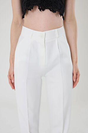 	Kadın Beyaz Dar Kesim Kumaş Pantolon