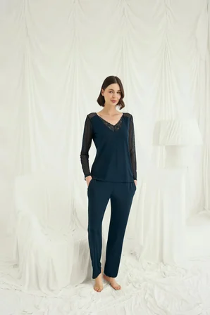 Arias Closet Sırt Dekolteli Uzun Kollu Tüllü ve Dantelli Pijama Takımı