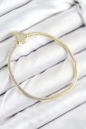 Pirinç Charm Zirkon Taşlı Taç Model Gold Renk Kadın Bileklik