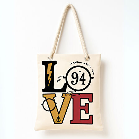 LOVE Büyüsüyle Dokunmuş Omuz Çantası