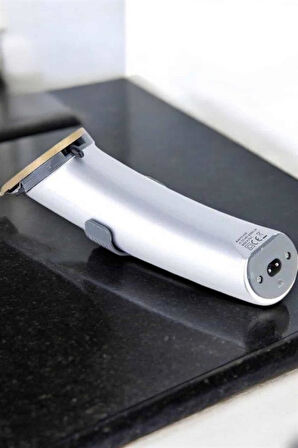 4 Taraklı Taşınabilir Profesyonel Saç ve Sakal Kesme Tıraş Makinesi