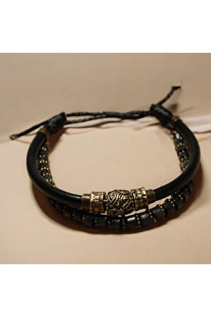 Pirinç Antik Desenli Metal Figürlü -Siyah Deri ve Yeşil Ahşap Boncuklu İki Parça Bileklik