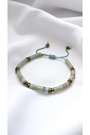 Doğal Agalmatolite Taşlı El Yapımı Bileklik – Dengeleyici ve Ruh Dinginliği Destekleyici