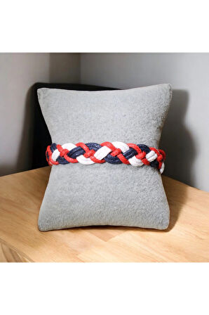 Baharın Renkleri İp Bileklik ( Kırmızı- Lacivert- Beyaz) Renk