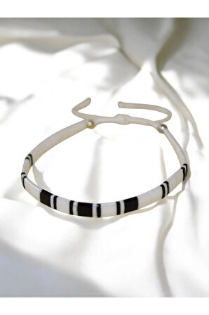 Tila Boncuklarla Zarif Ve Renkli Bileklikler Serisi - Beyaz - Siyah Tila