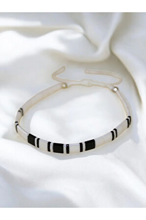Tila Boncuklarla Zarif Ve Renkli Bileklikler Serisi - Beyaz - Siyah Tila