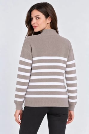 Dik Yaka Yarım Fermuarlı Çizgili Selanik Örgü Triko Kazak - Bej
