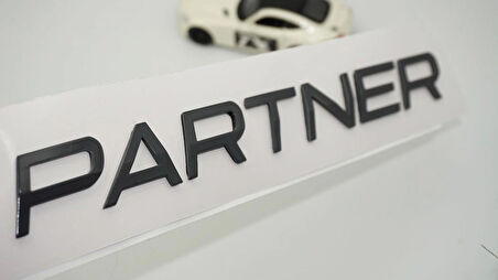 DK Tuning Peugeot Partner Bagaj 2025+ Koyu Gri Logo Amblem Arma