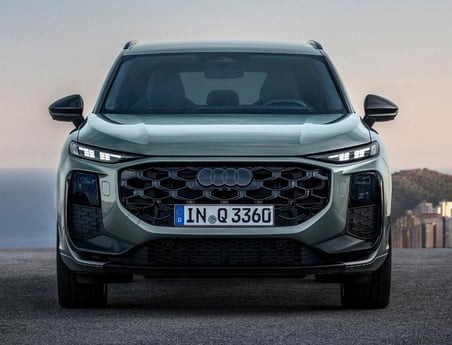 DK Tuning SQ3 2025+ Bagaj Siyah Yazı Logo Arma Audi İle Uyumlu