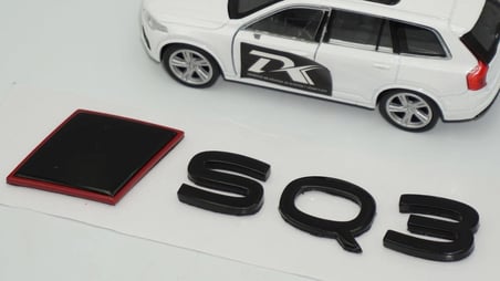 DK Tuning SQ3 2025+ Bagaj Siyah Yazı Logo Arma Audi İle Uyumlu