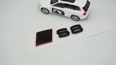 DK Tuning S8 2025+ Bagaj Siyah Yazı Logo Arma Audi İle Uyumlu