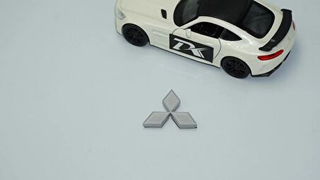 DK Tuning Bagaj Gri ABS 3M 3x3 Arma Logo Mitsubishi İle Uyumlu