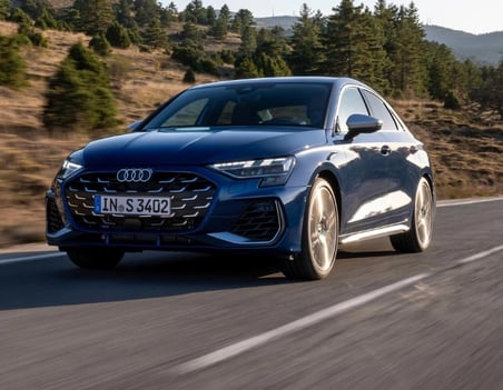 DK Tuning S3 2025+ Bagaj Siyah Yazı Logo Arma Audi İle Uyumlu