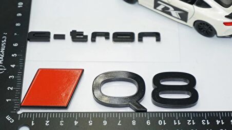 DK Tuning Q8 e-tron Yeni Nesil Bagaj Siyah Yazı Logo Audi İle Uyumlu