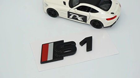 DK Tuning S1 Siyah Gri Kırmızı Bagaj Logo Audi İle Uyumlu