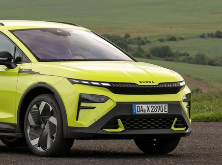 DK Tuning Enyaq Elroq Ön Kaput Siyah Yazı Logo Arma Skoda İle Uyumlu