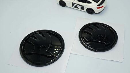 DK Tuning Skoda Ön Kaput Ve Bagaj Yeni Nesil Parlak Siyah Logo Amblem