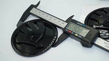 DK Tuning Skoda Ön Kaput Ve Bagaj Yeni Nesil Parlak Siyah Logo Amblem