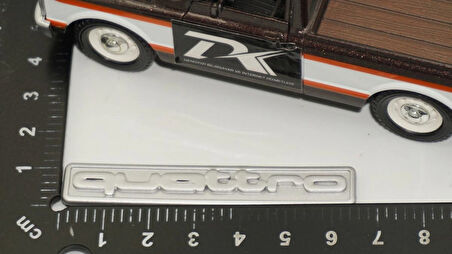 DK Tuning Quattro Gri Torpido Bagaj Logo Amblem Audi İle Uyumlu