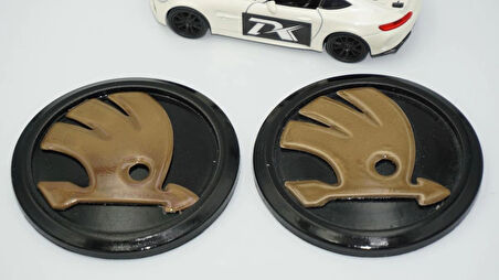 DK Tuning Skoda Ön Kaput Ve Bagaj Yeni Nesil Sarı Siyah Logo Amblem