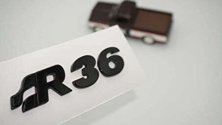 DK Tuning Volkswagen Passat R36 Siyah Bagaj Yazı Arma