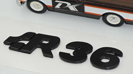 DK Tuning Volkswagen Passat R36 Siyah Bagaj Yazı Arma