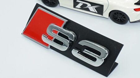 DK Tuning S3 Gümüş Kırmızı 3D Ön Panjur Logo Audi İle Uyumlu