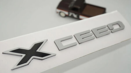 DK Tuning XCeed Bagaj Gri Siyah Yazı Logo Arma Kia İle Uyumlu