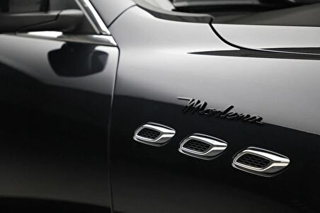 DK Tuning Maserati Modena S Siyah ABS Çamurluk Yazı Logo Seti
