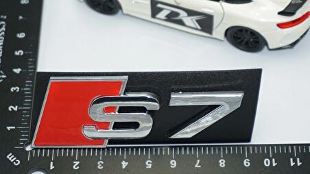 DK Tuning S7 Gümüş Kırmızı 3D Ön Panjur Logo Audi İle Uyumlu