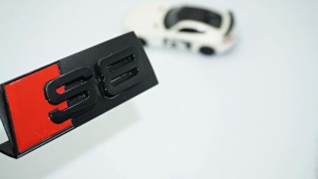 DK Tuning S8 Siyah Kırmızı 3D Ön Panjur Logo Audi İle Uyumlu