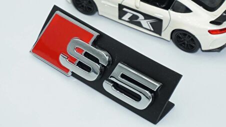 DK Tuning S5 Gümüş Kırmızı 3D Ön Panjur Logo Audi İle Uyumlu