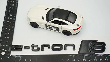 DK Tuning e-tron S Bagaj Siyah Yazı Logo Audi İle Uyumlu
