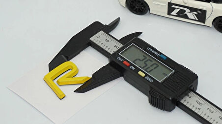 DK Tuning R Rozet Sarı 2.5cm Bagaj Yazı Logo Arma Volvo ile Uyumlu