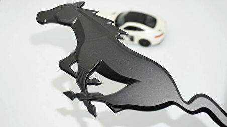 DK Tuning Ford Mustang Shelby GT Koşan At Bagaj Siyah Logo Arma