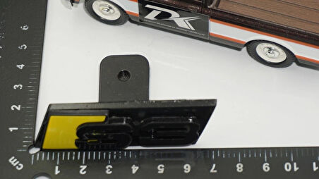 DK Tuning S3 Siyah Sarı Ön Panjur Logo Arma Audi İle Uyumlu