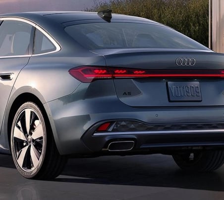 DK Tuning A5 2025+ Yeni Nesil Bagaj Siyah Yazı Logo Arma Audi İle Uyumlu