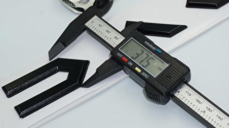 Dk Tuning Dacia Yeni Nesil Bagaj 3m 3d Siyah Abs Yazı Logo