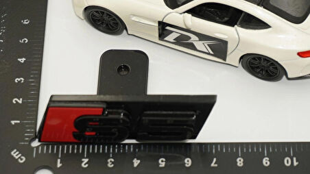 DK Tuning S5 Siyah Kırmızı Ön Panjur Izgara Logo Arma Audi İle Uyumlu