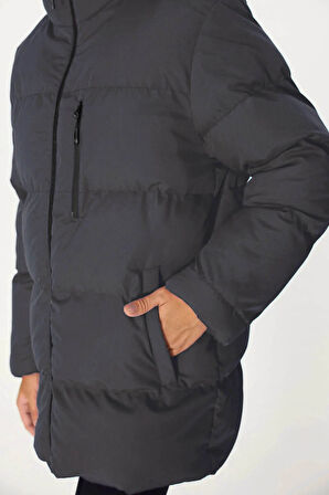 İçi Astarlı Su ve Rüzgar Geçirmez Cepli Kapüşonlu Kadın Mont