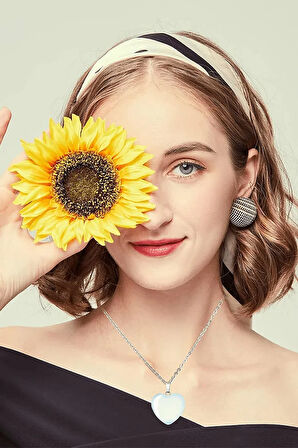 Sertifikalı Kalp Model Gerçek Opal Ay Taşı Kolye