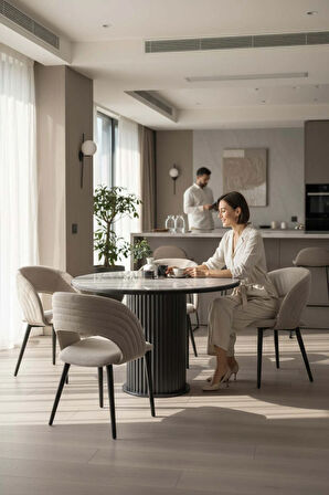 İstanbul’88 Yuvarlak Masa Takımı – Gri Mermer Siyah Ayak. 4 Kapuçino Sandalyeli. Ø120 cm