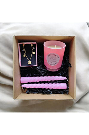 Hediye Seti-Kokulu Pembe Bardak Mum-Yonca Kolye+Burgulu Mum