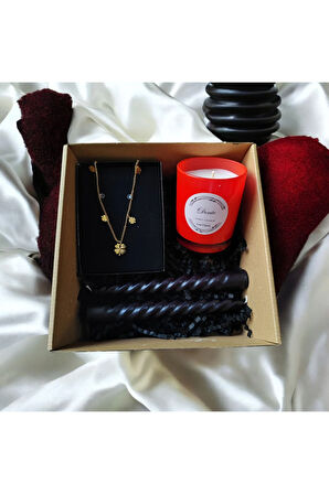 Hediye Seti-Kokulu Kırmızı Bardak Mum-Yonca Kolye+Burgulu Mum