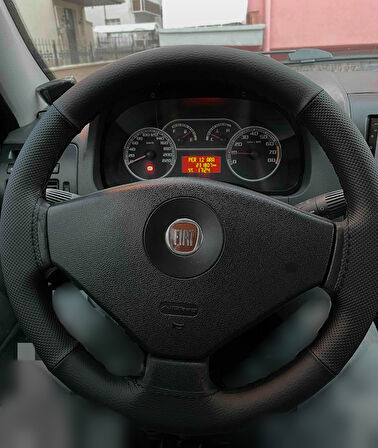 DİKİŞLİ DİREKSİYON KILIFI SİYAH DERİ NOKTALI DERİ SİYAH DİKİŞLİ FIAT ALBEA İÇİN