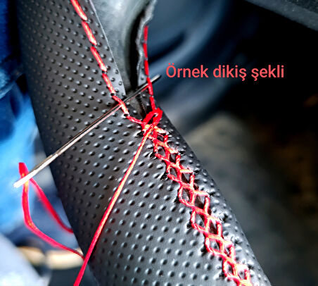 DİKİŞLİ DİREKSİYON KILIFI SİYAH DERİ NOKTALI DERİ KIRMIZI DİKİŞLİ FIAT FİORİNO İÇİN