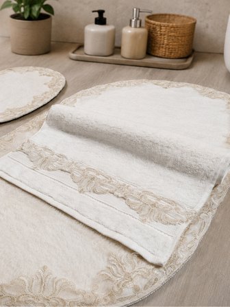 Çeyizlik Güpürlü Dantelli Banyo Paspas Takımı Kaymaz Taban ve Güpürlü Havlu Seti 3'lü Krem