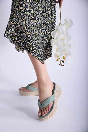 Danya Kadın Dolgu Topuk Parmak Arası Terlik