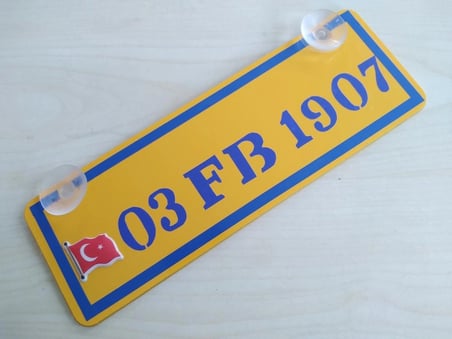 34 FB 1907 DEKOR PLAKA - kişiye özel (22x7,5cm) sarı lacivert vantuzlu Dekor Levha